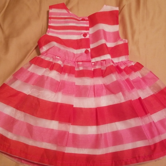 A Children's Place Dress - Picture 3 of 3